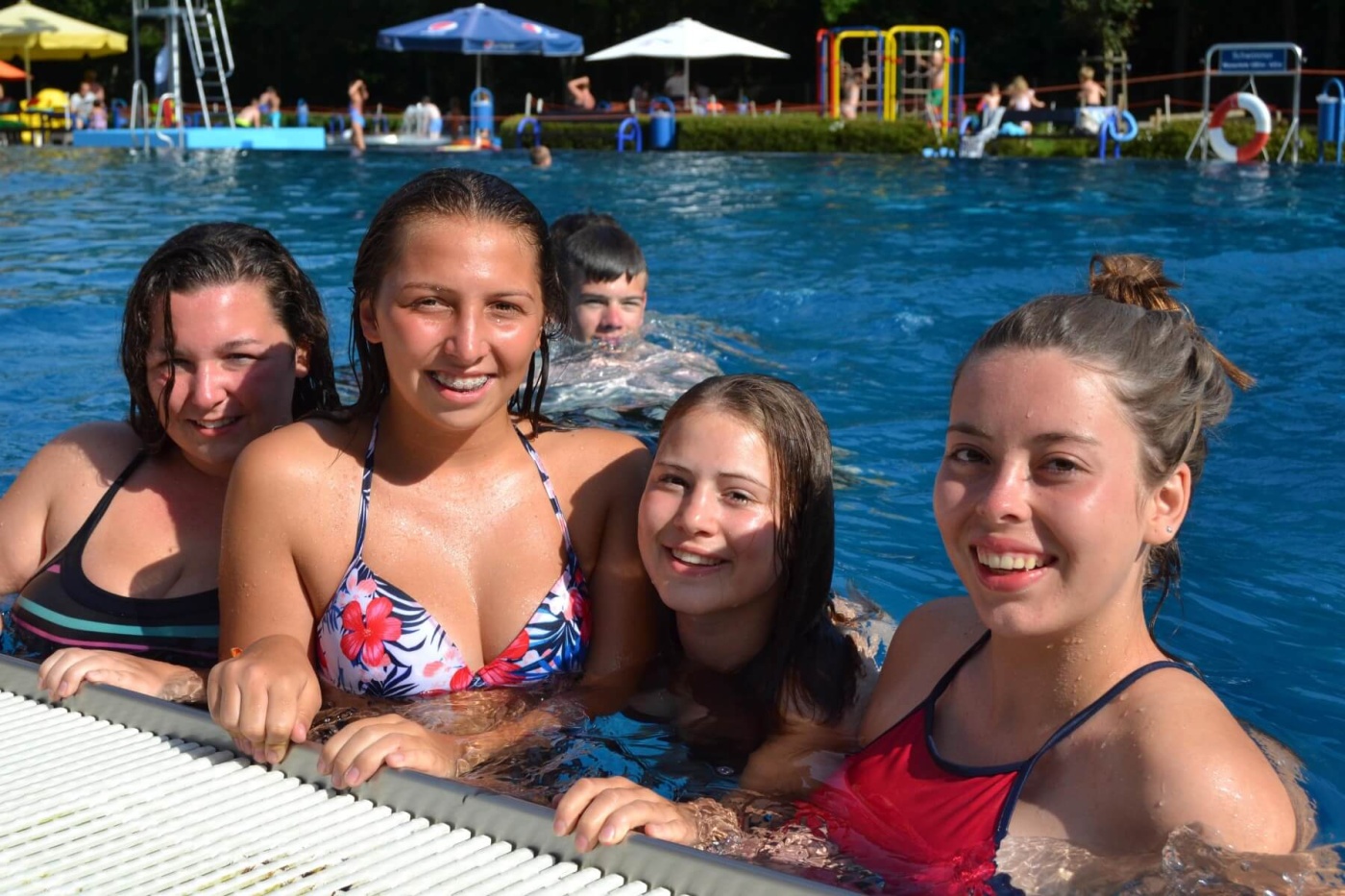 Bild für Schwimmen & Spaß für die ganze Familie